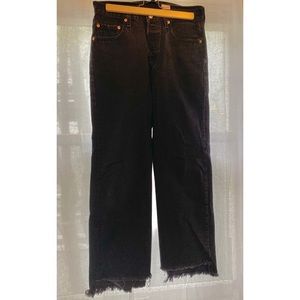 Cropped raw hem black Levi’s